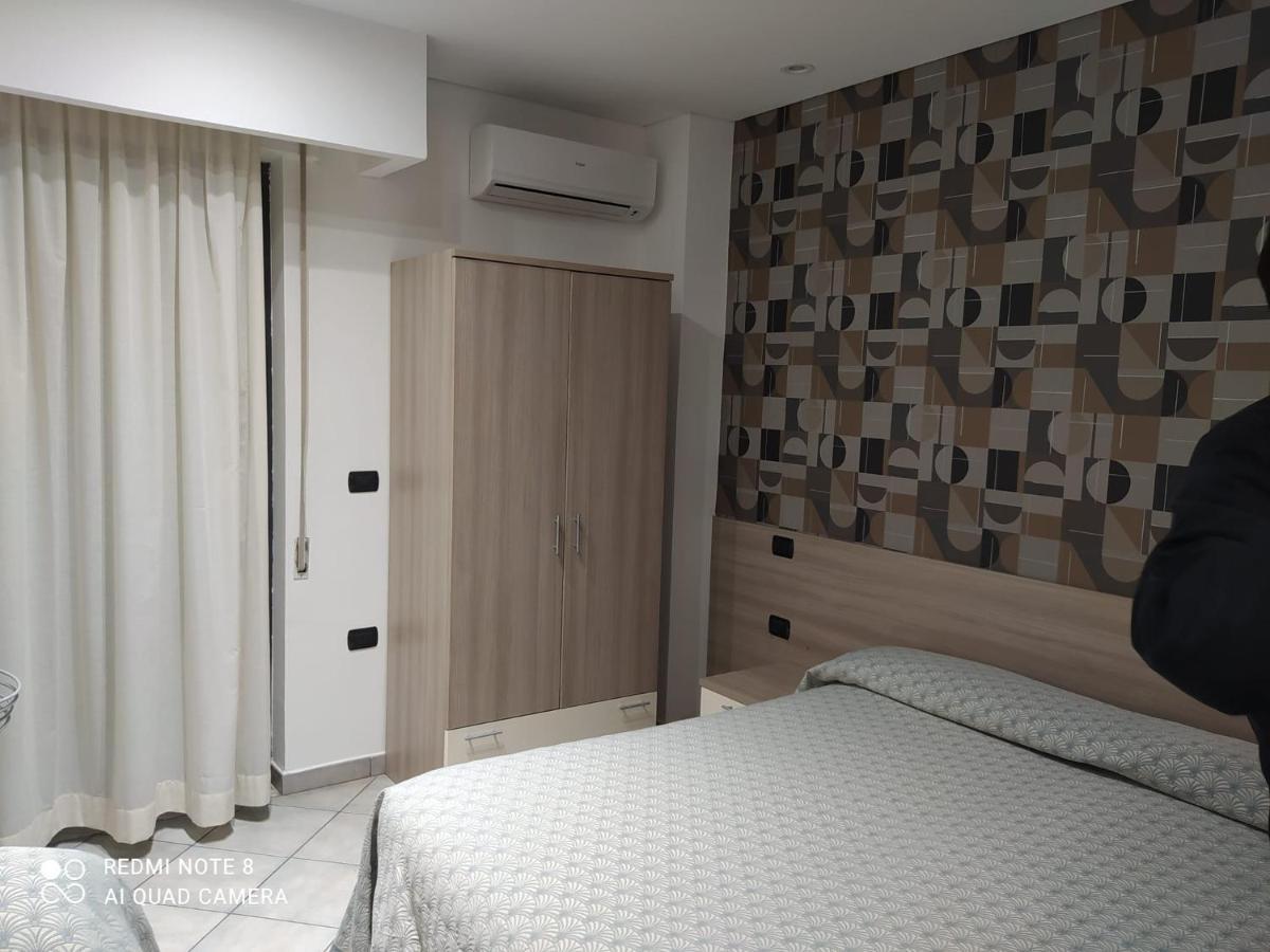 Hotel Poseidon Corigliano Calabro Buitenkant foto