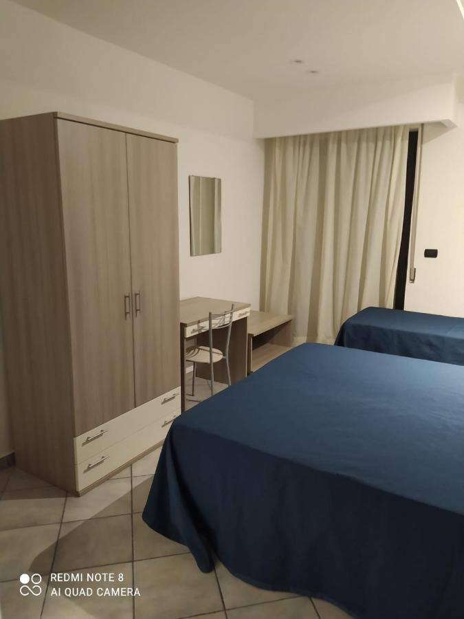 Hotel Poseidon Corigliano Calabro Buitenkant foto