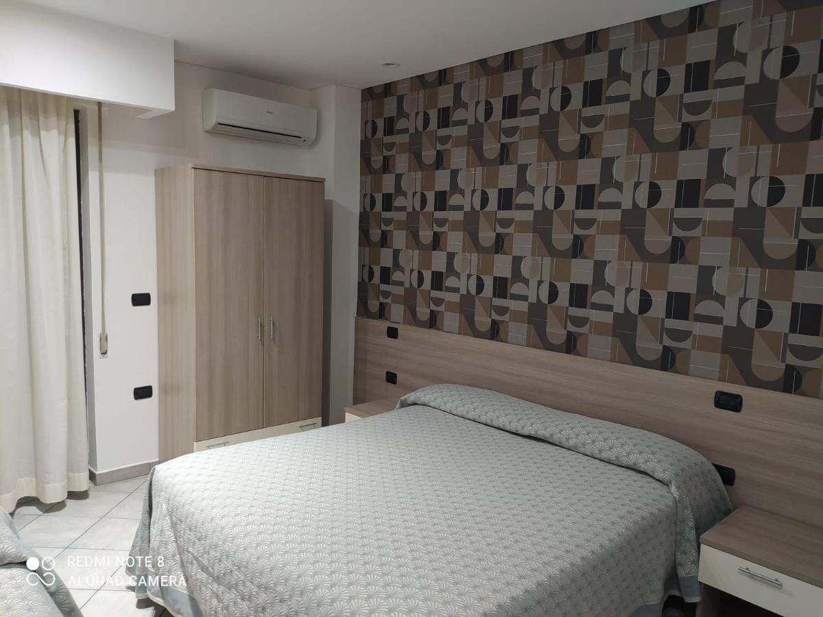 Hotel Poseidon Corigliano Calabro Buitenkant foto