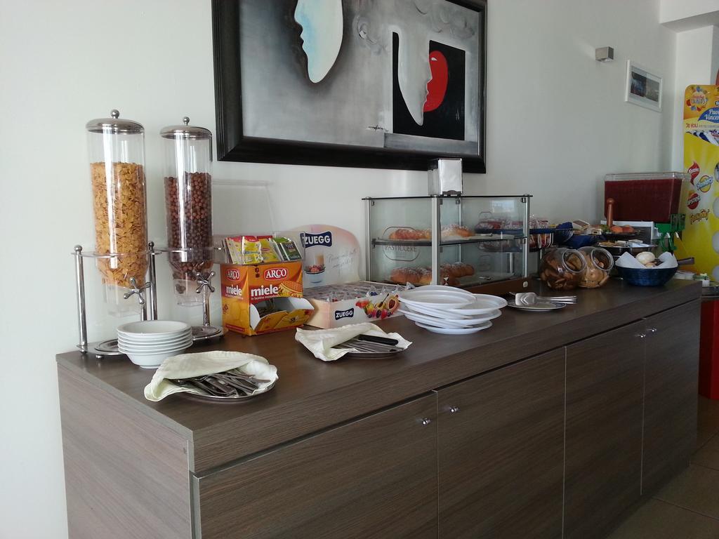 Hotel Poseidon Corigliano Calabro Buitenkant foto
