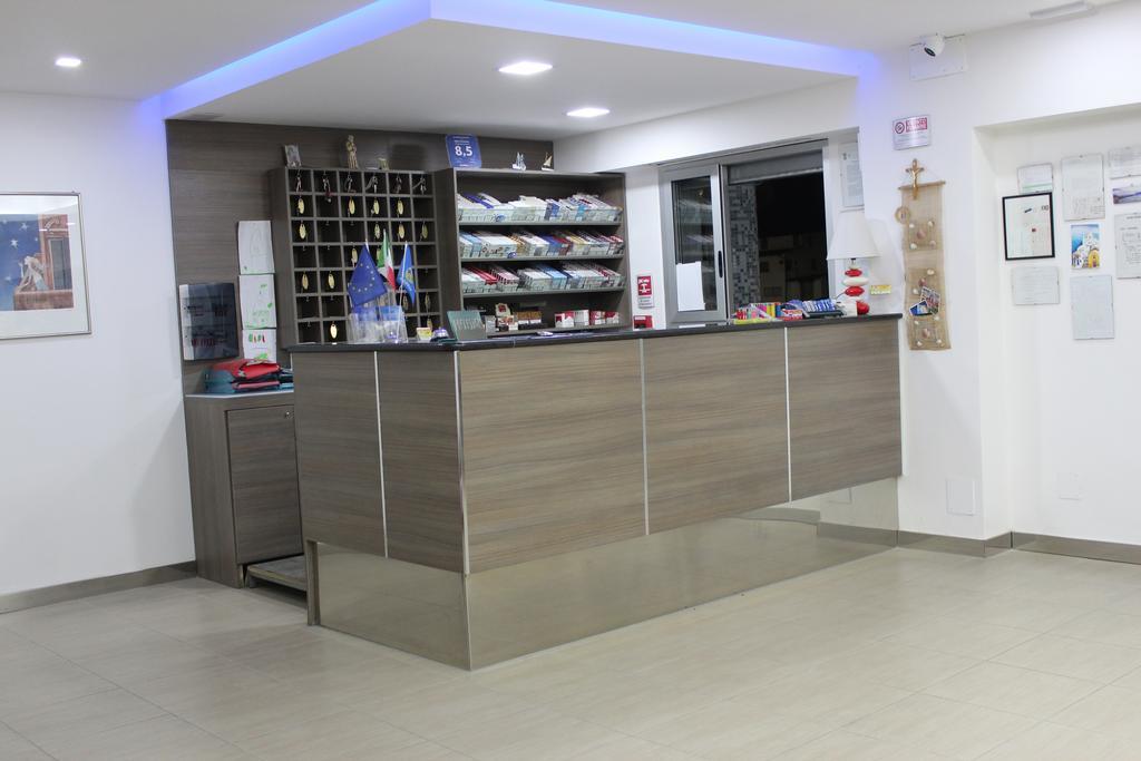 Hotel Poseidon Corigliano Calabro Buitenkant foto