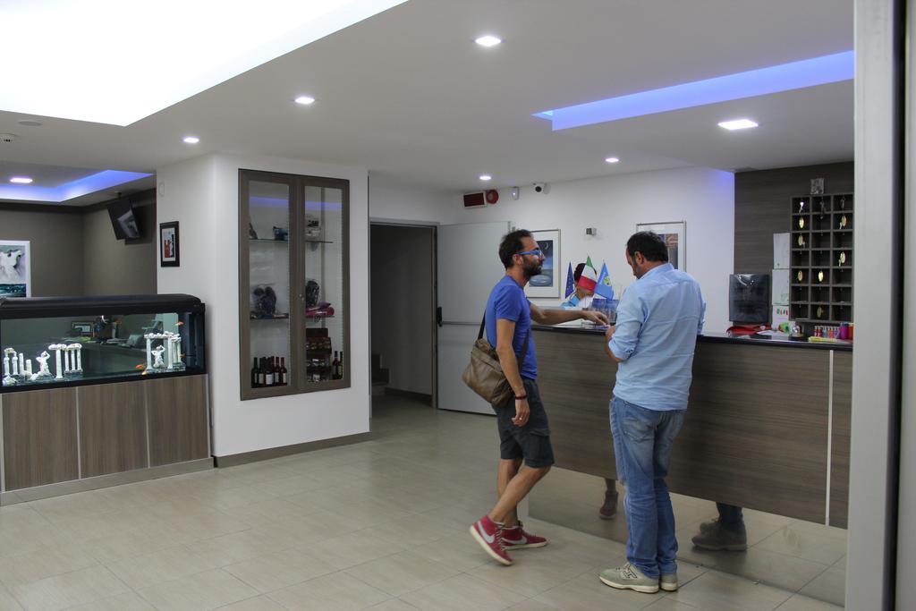 Hotel Poseidon Corigliano Calabro Buitenkant foto