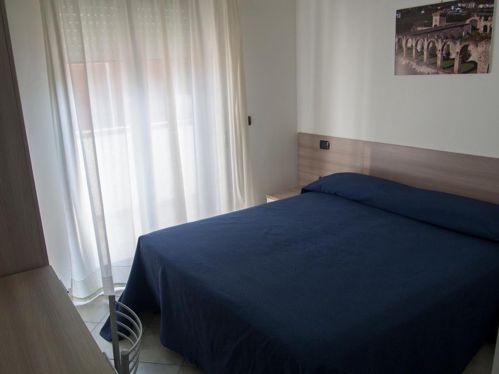Hotel Poseidon Corigliano Calabro Buitenkant foto